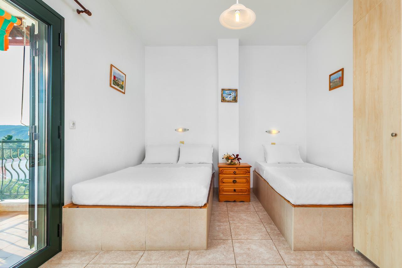 Xenios Loutra Village Mary'S House Agia Paraskevi  Room photo